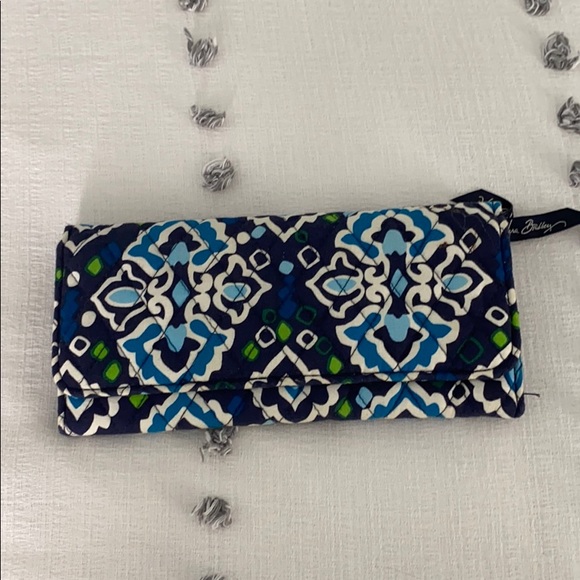 vera bradley fold wallet!! - Picture 1 of 2